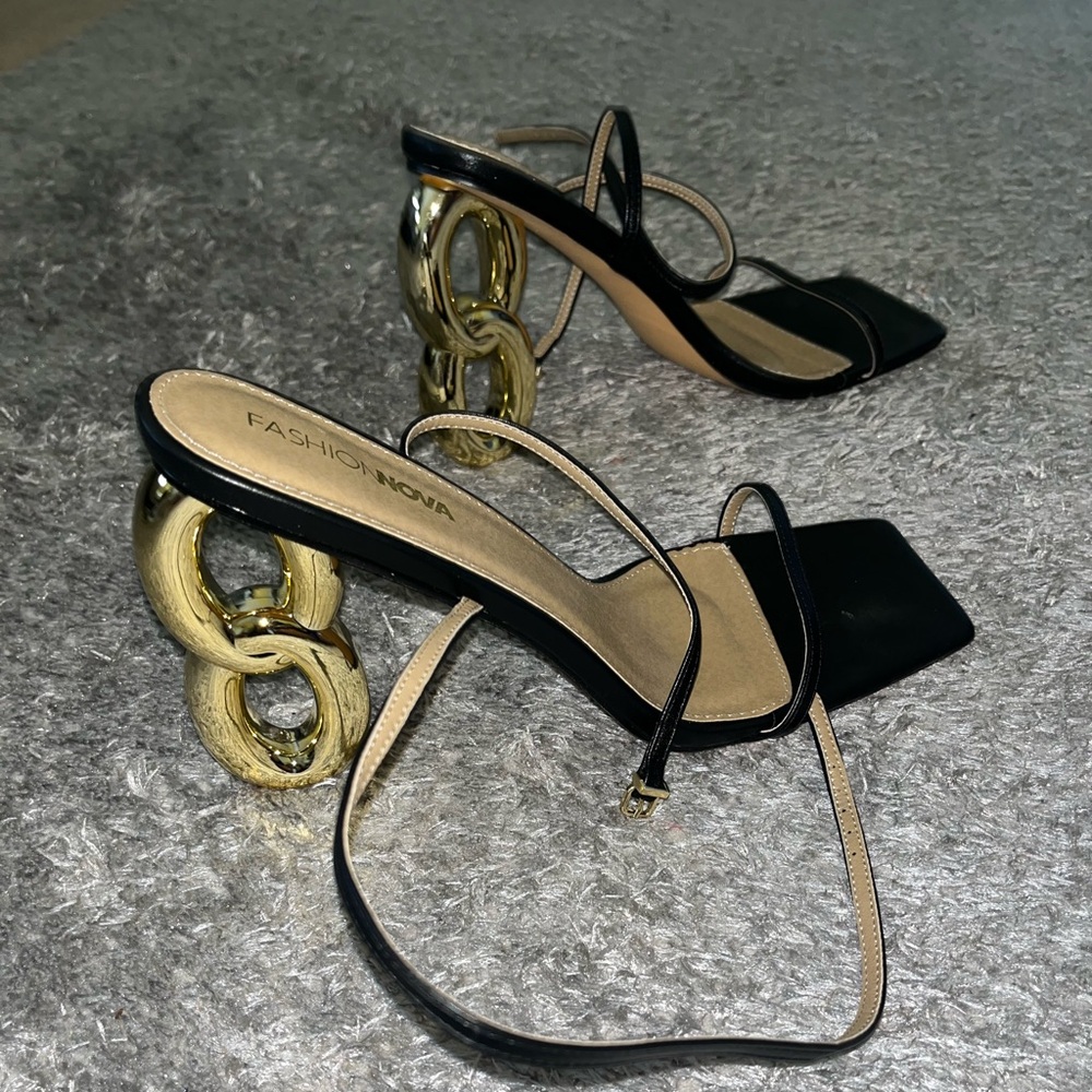 Black Fashion Nova Heels | Size 11